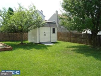 11 Springcress Drive Delran, NJ 08075 - Photo 9 of 9 Exterior Back