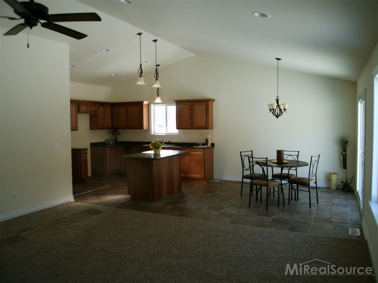 9530 Amy Road Algonac, MI 48001 - Photo 5 of 16 31192256-4.JPG