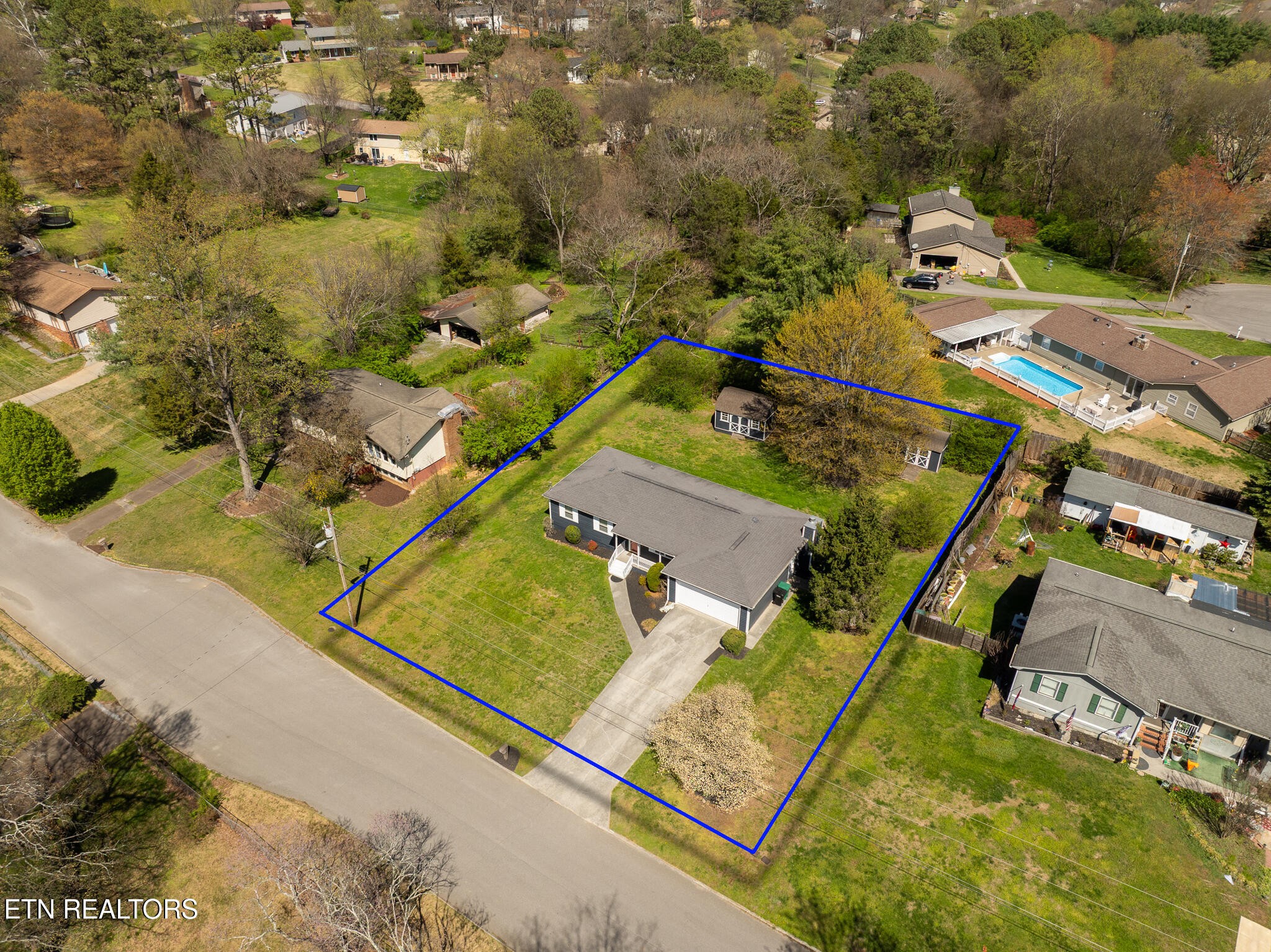 520 Harrow Road Knoxville, TN 37934 - Photo 38 of 42 an aerial view of a house with a swimming pool