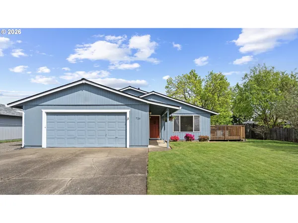 $525,000 | 726 Northeast 17th Avenue, Canby, OR 97013