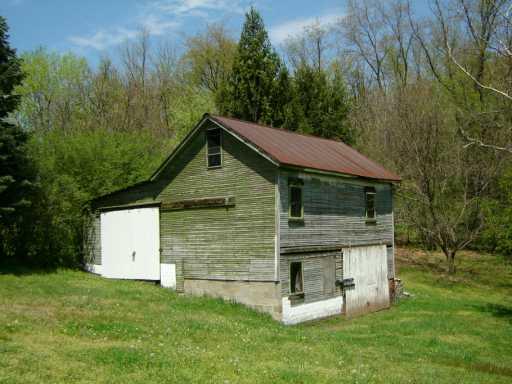 271 Spring Valley Road Jeannette, PA 15644 - Photo 4 of 8