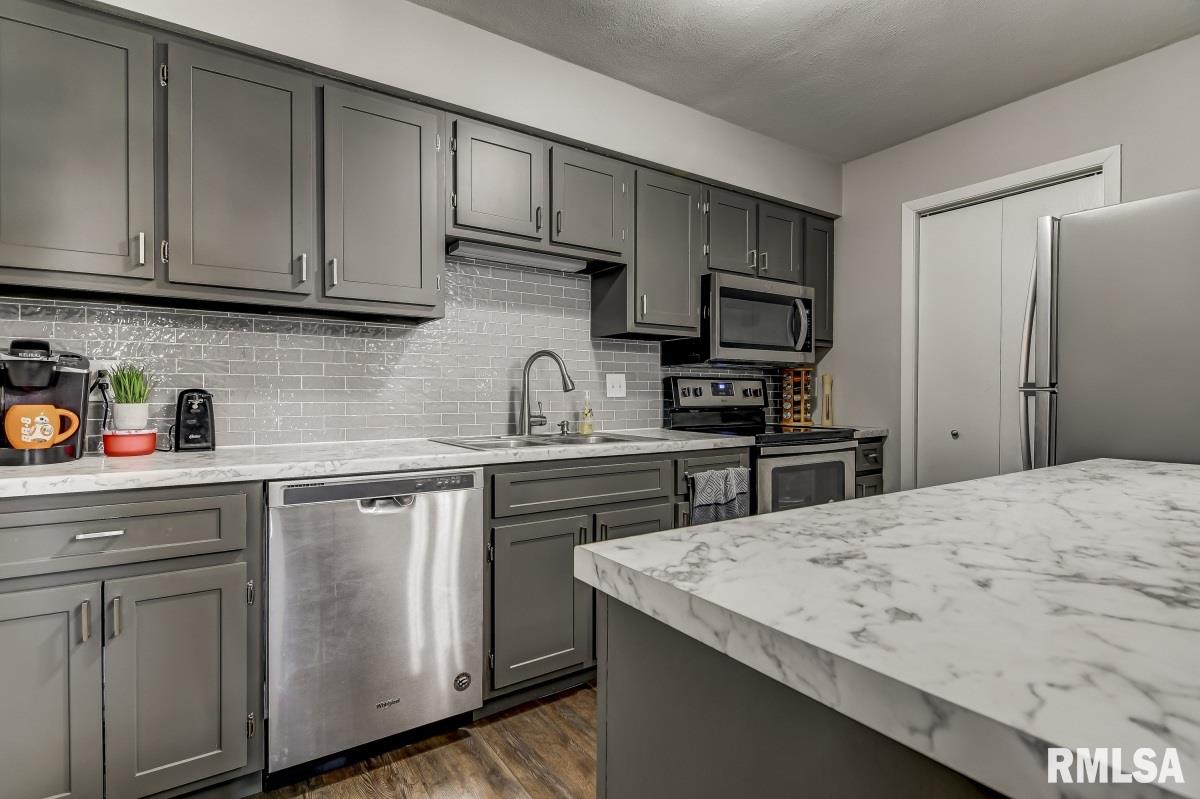 1 Brookside Place Springfield, IL 62704 - Photo 13 of 32 Gallery Image 13