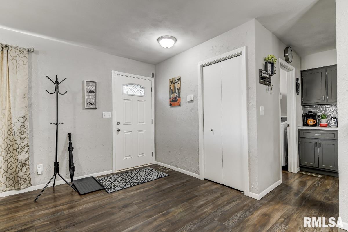 1 Brookside Place Springfield, IL 62704 - Photo 9 of 32 Gallery Image 9