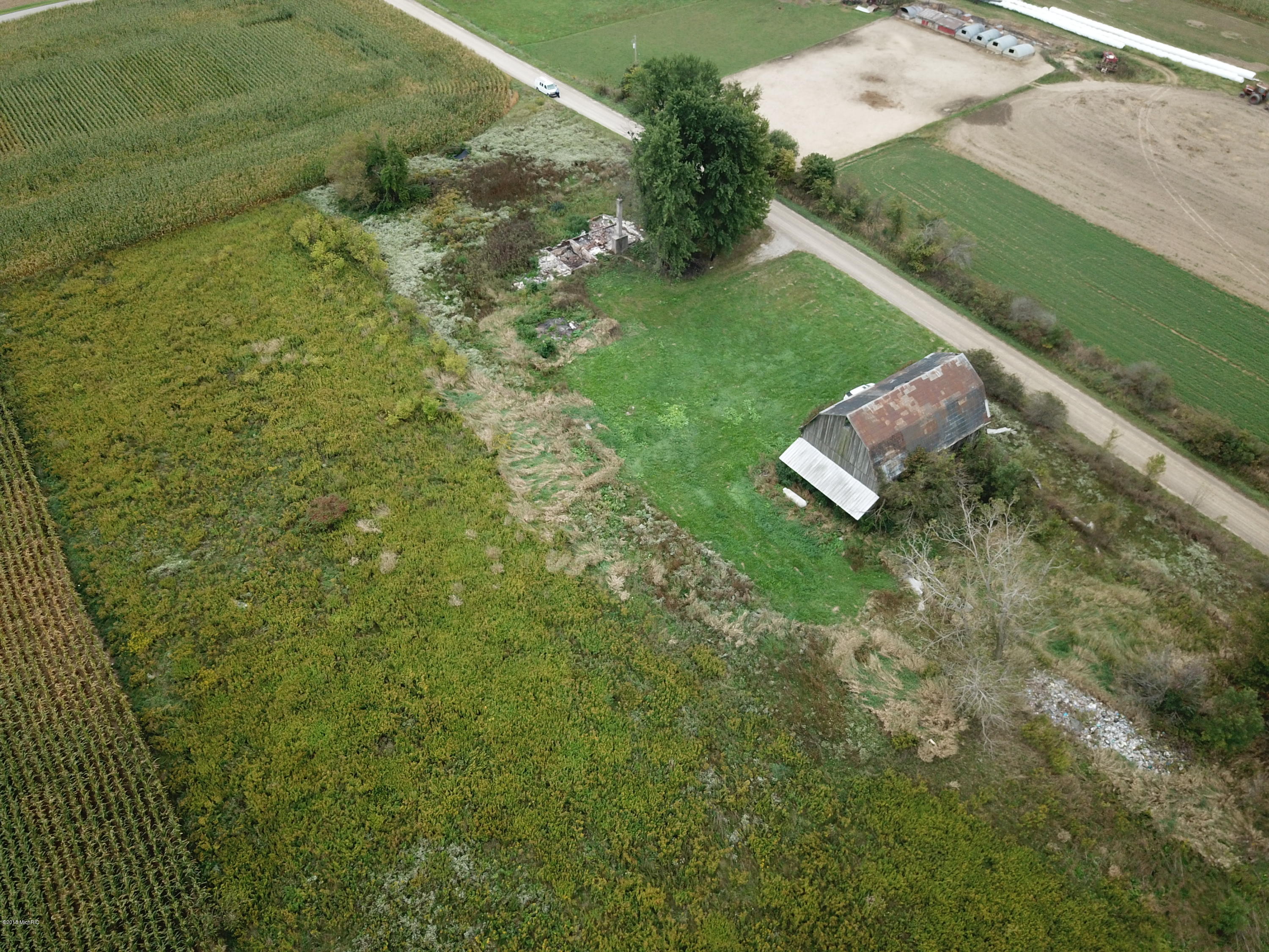 9920 Buckeye Road Waldron, MI 49288 - Photo 4 of 18 DJI_0004