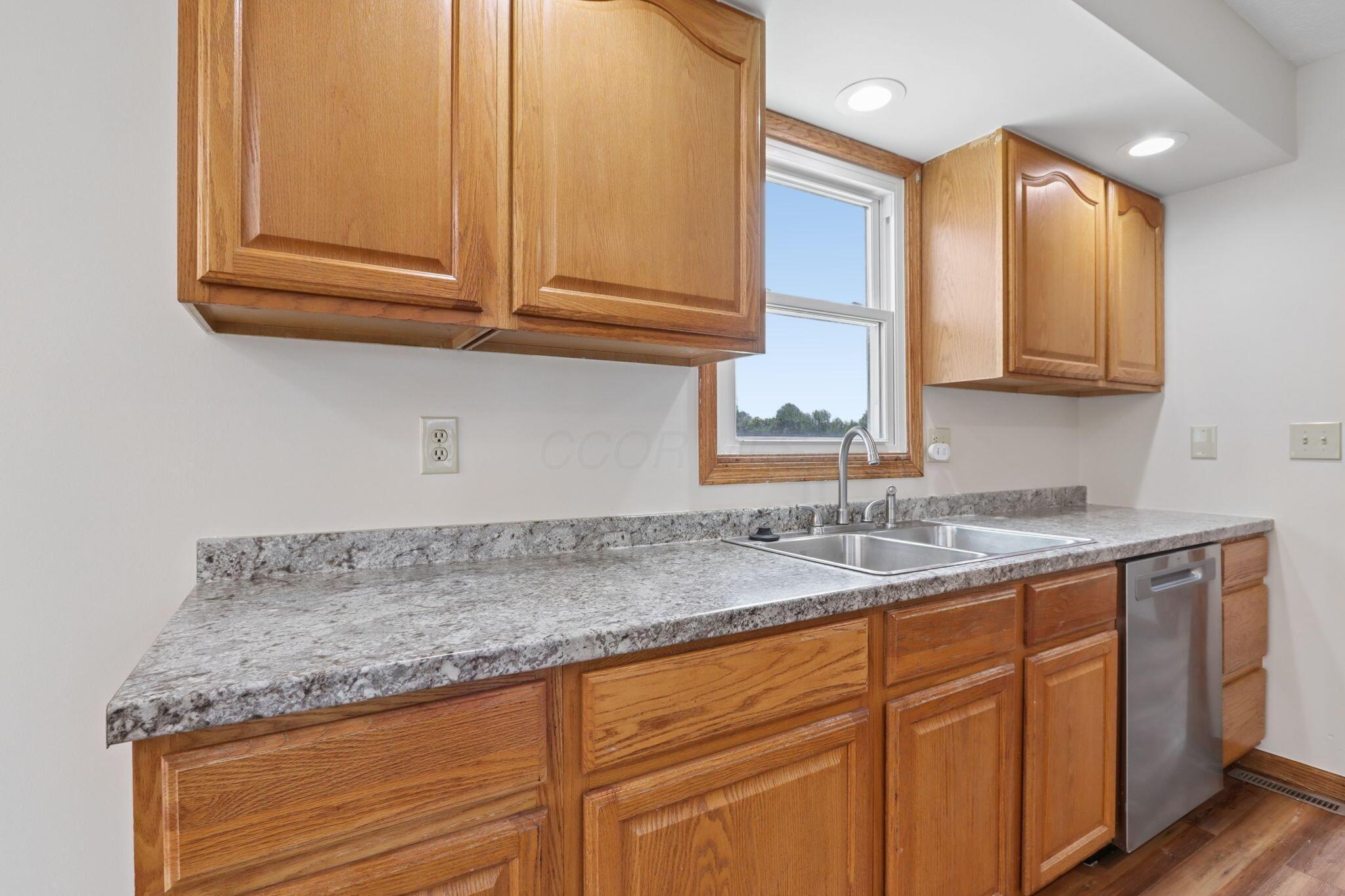 8280 Bader Road Northwest Baltimore, OH 43105 - Photo 13 of 36
