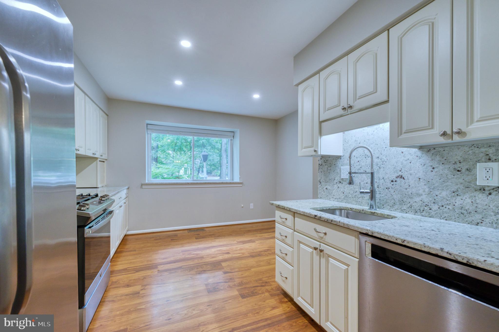 2374 Generation Drive Reston, VA 20191 - Photo 6 of 73 Kitchen