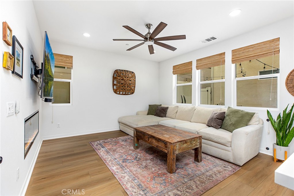 32561 Brunello Way Temecula, CA 92591 - Photo 12 of 56