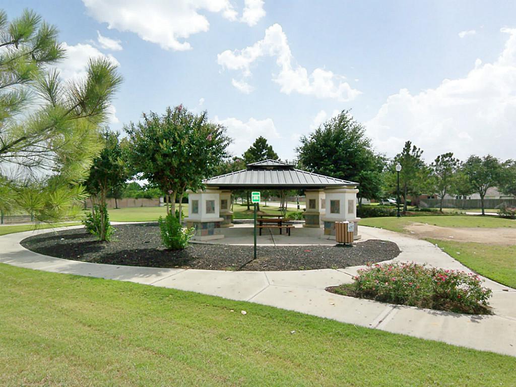 7335 Kransburg Ranch Drive Cypress, TX 77433 - Photo 20 of 21 Nice walking trail.