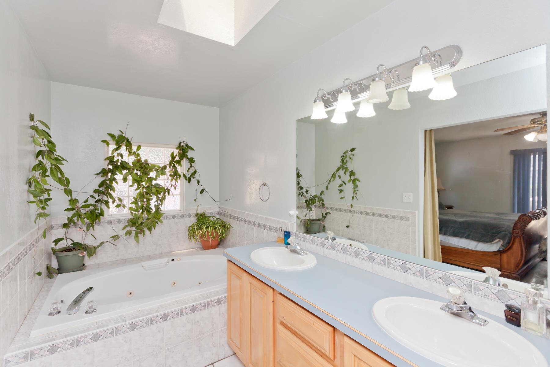 2115 Sequoia Road Grand Junction, CO 81507 - Photo 16 of 34 5-Piece Master Bath