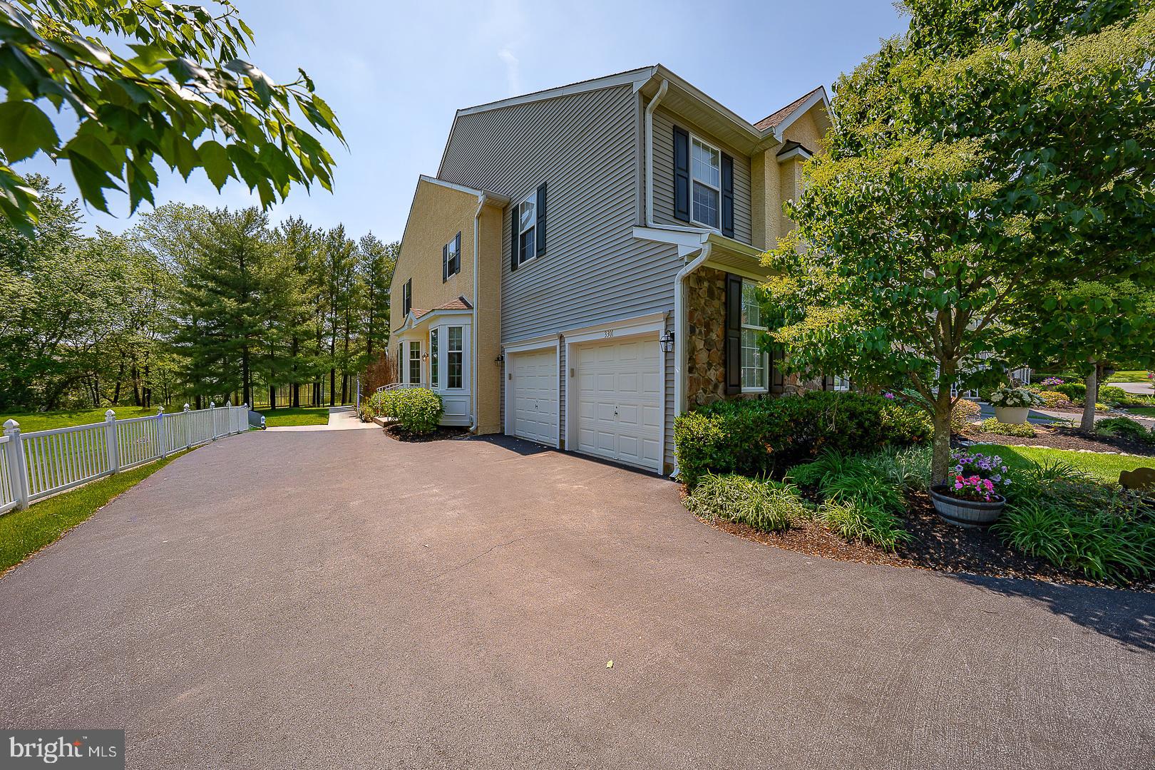 3301 Maplevale Circle Newtown Square, PA 19073 - Photo 3 of 43