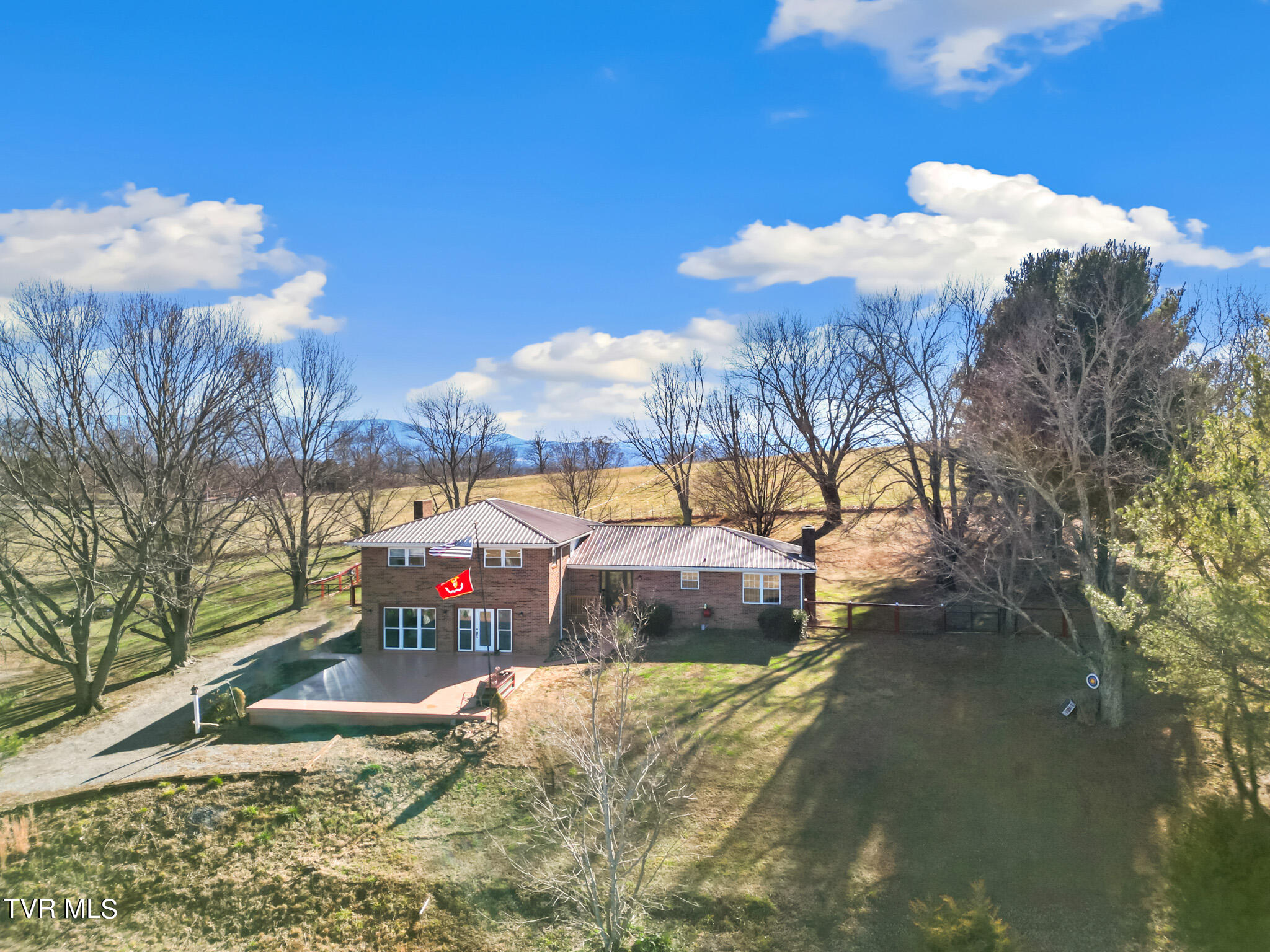 1504 Parton Loop Greeneville, TN 37743 - Photo 1 of 44 Parton Loop-8