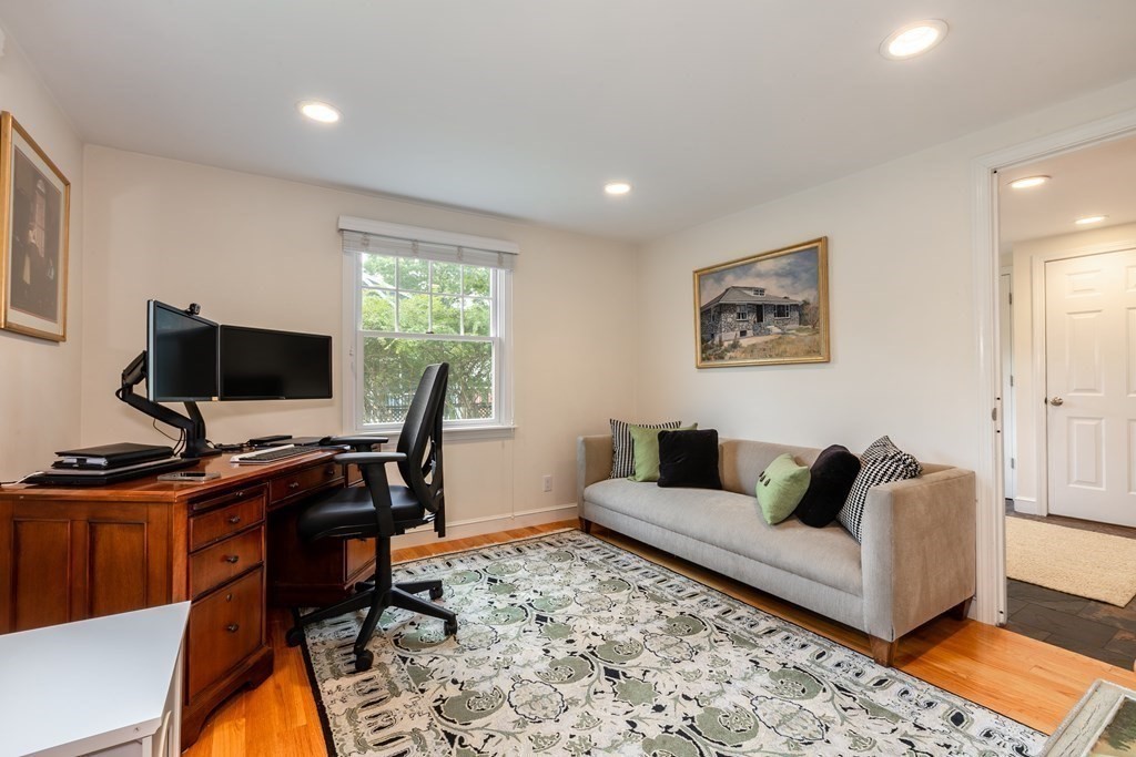 31 Garden Road Concord, MA 01742 - Photo 15 of 27 Gallery Image 15