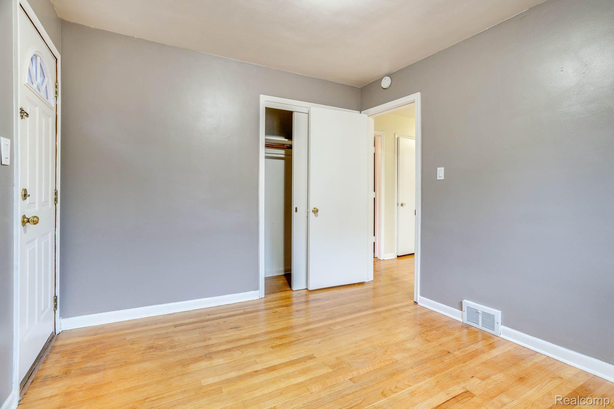 9729 Reeck Road Allen Park, MI 48101 - Photo 11 of 22 Gallery Image 11