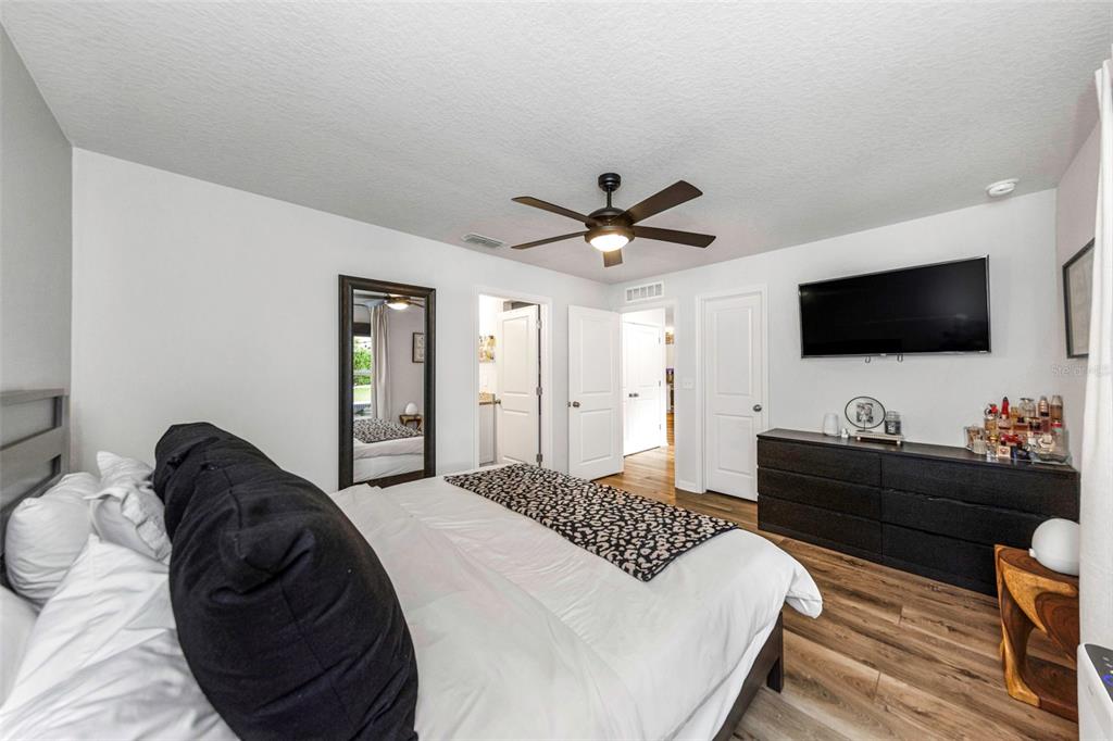 2510 Mariner Boulevard Spring Hill, FL 34609 - Photo 33 of 62