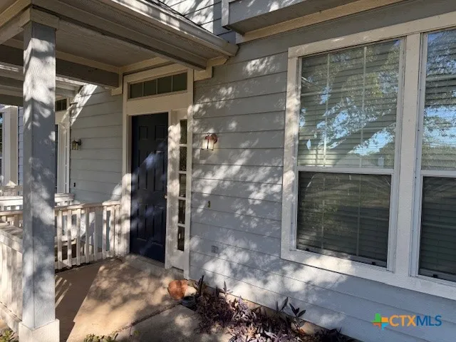 a view of back yard of the house