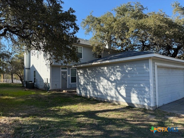 200 Utterback, Unit A Kyle, TX 78640 - Photo 3 of 19 a backyard of a house