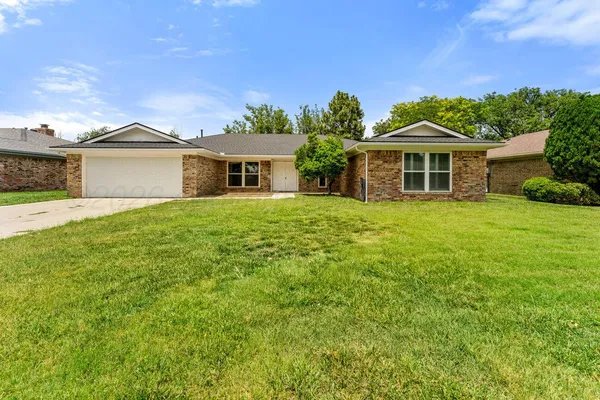 $340,000 | 7204 Southwest 39th Avenue, Amarillo, TX 79109