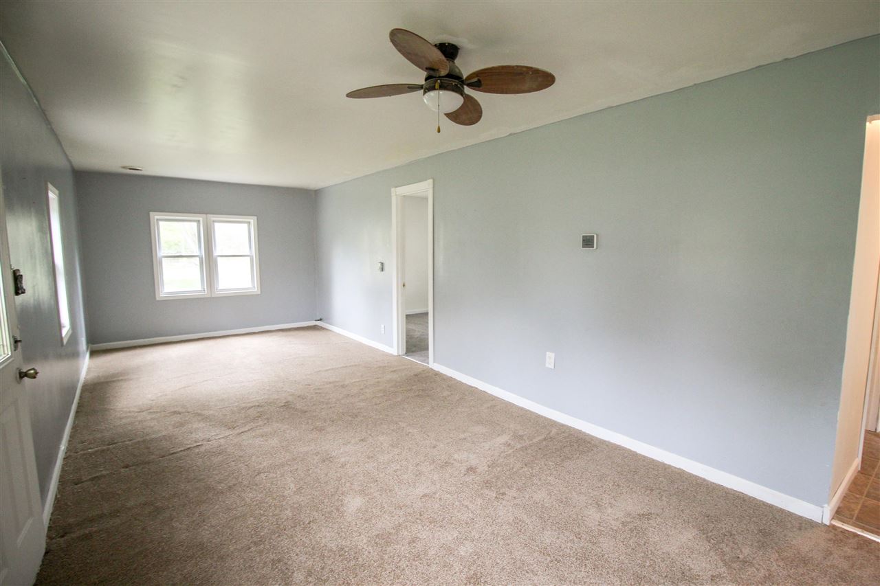 9211 North Seymour Road Flushing, MI 48433 - Photo 7 of 20