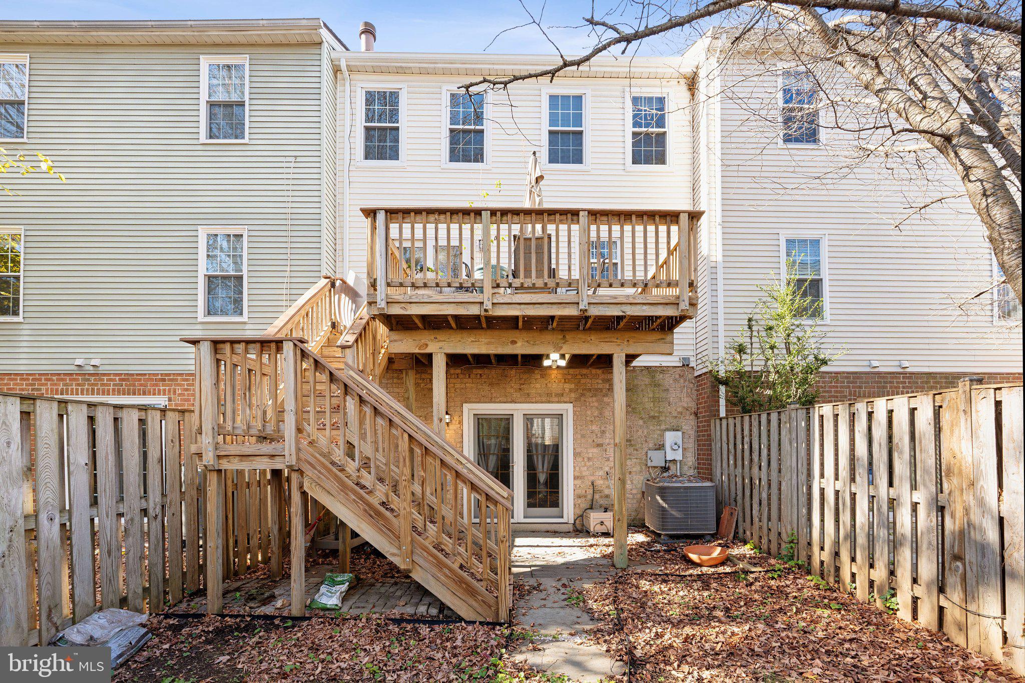 3120 Valentino Court Oakton, VA 22124 - Photo 24 of 25 a view of a house with wooden fence