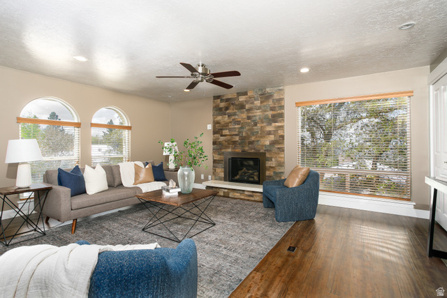 1349 Madera Drive Bountiful, UT 84010 - Photo 3 of 27