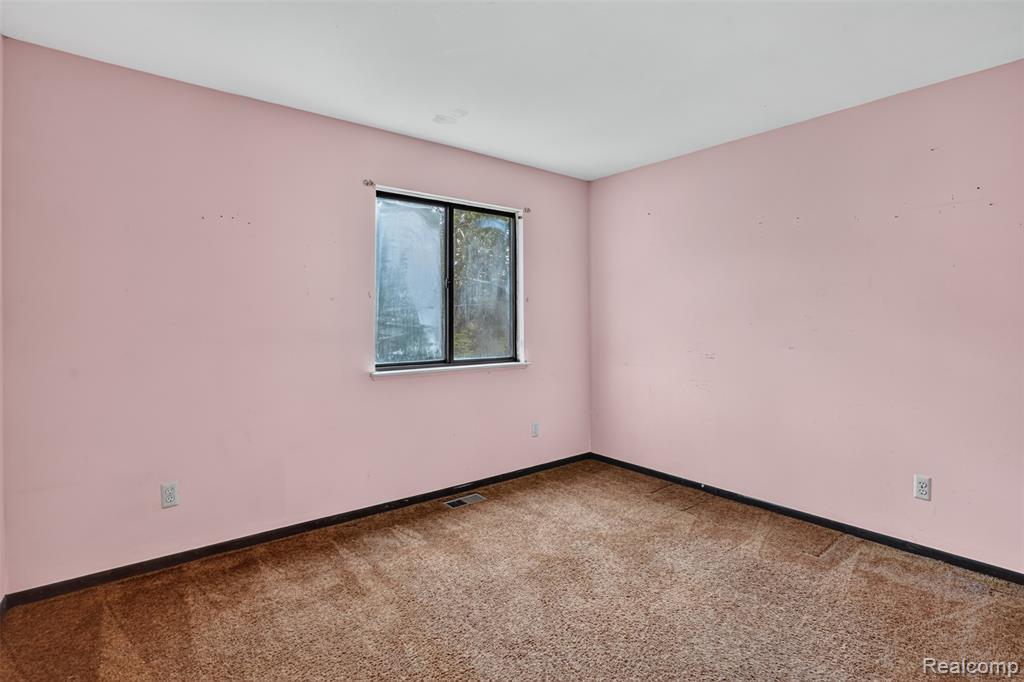 16955 English Road Manchester, MI 48158 - Photo 19 of 37 Gallery Image 19