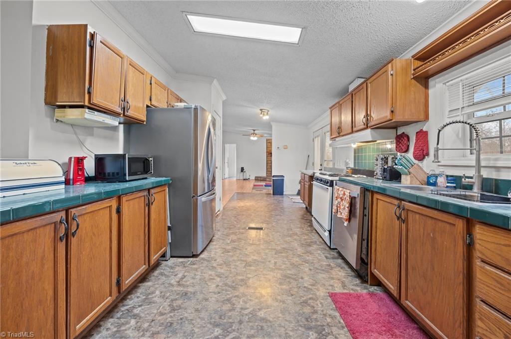 5214 Liberty Grove Road Liberty, NC 27298 - Photo 16 of 44