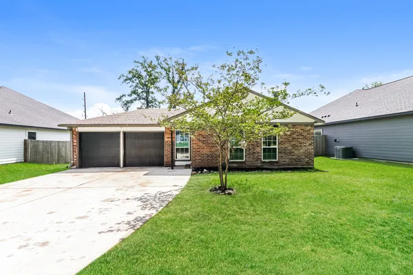 $1,900 | 28914 Champion Oaks Drive, Magnolia, TX 77354