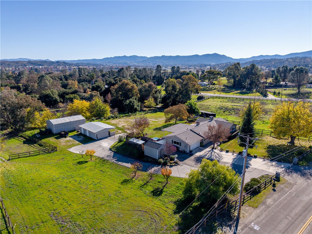 9220 Carmel Road Atascadero, CA 93422 - Photo 26 of 61 Let's explore the property!
