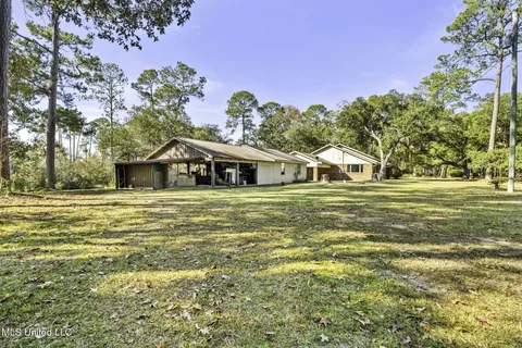 $1,250,000 | 16100 Bayou Cocoa Point Drive, Kiln, MS 39556