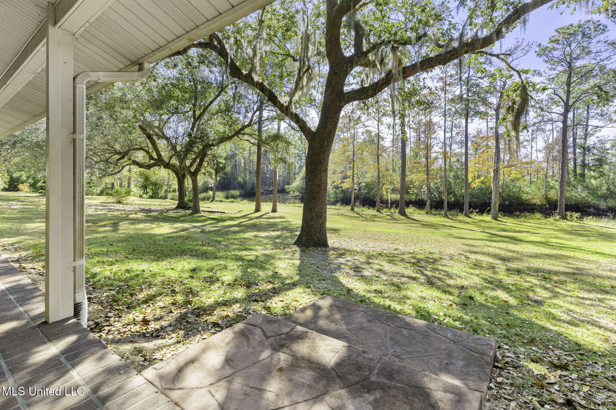 16100 Bayou Cocoa Point Drive Kiln, MS 39556 - Photo 7 of 23 7-web-or-mls-Bayou Cocoa (23)