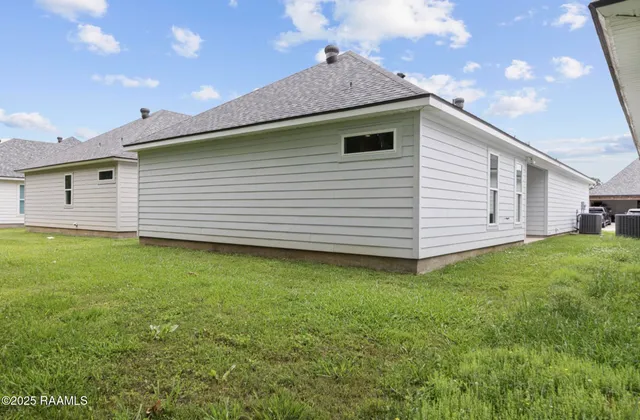 $1,800 | 211 Alpine Drive, Lafayette, LA 70506