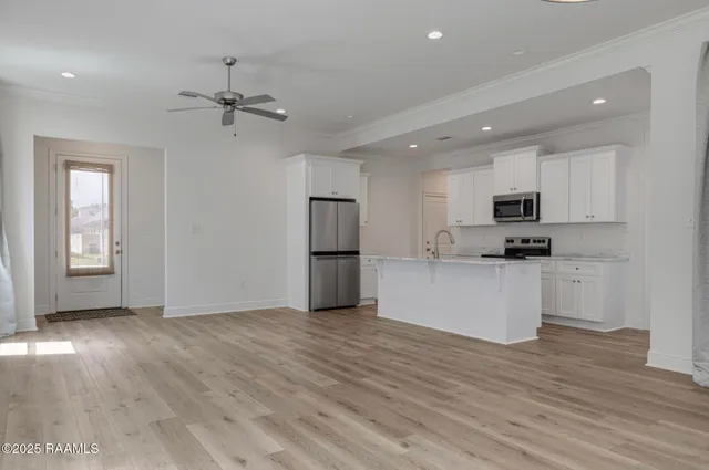 $1,800 | 211 Alpine Drive, Lafayette, LA 70506