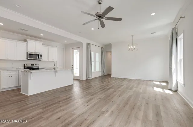 $1,800 | 211 Alpine Drive, Lafayette, LA 70506