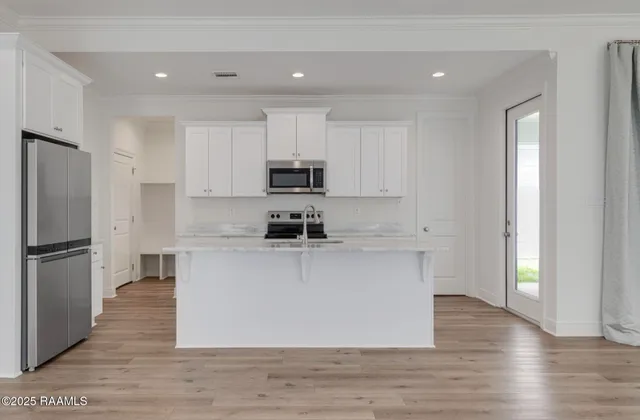 $1,800 | 211 Alpine Drive, Lafayette, LA 70506