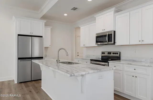 $1,800 | 211 Alpine Drive, Lafayette, LA 70506