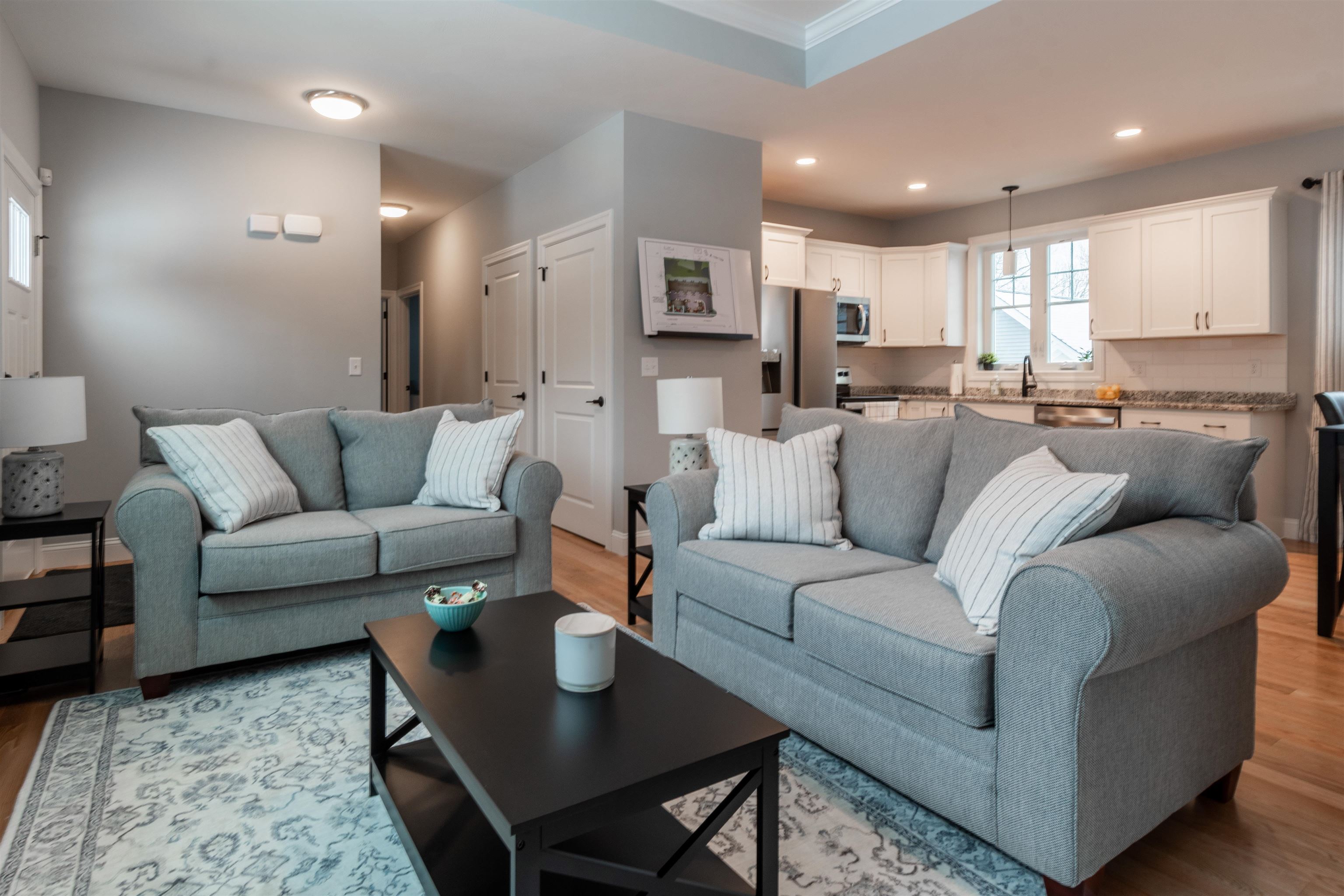 10 Sutton Way, Unit 11 Nashua, NH 03064 - Photo 5 of 23