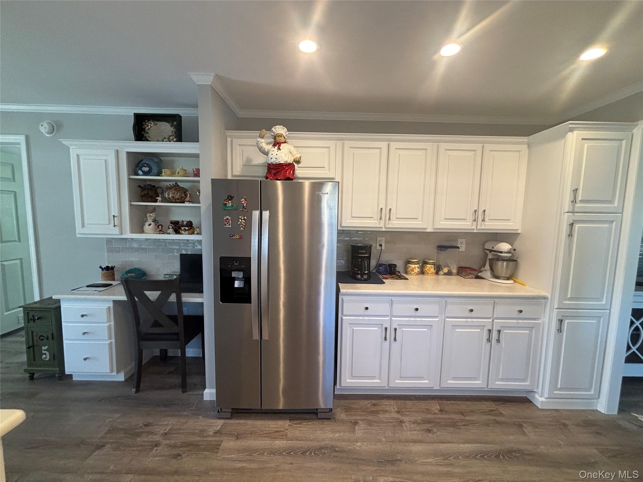 1661 Old Country Road, Unit 351B Riverhead, NY 11901 - Photo 17 of 39