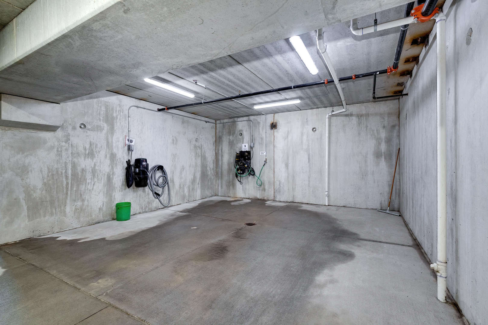 2592 Middle Road, Unit 202 Bettendorf, IA 52722 - Photo 45 of 50 a view of empty room