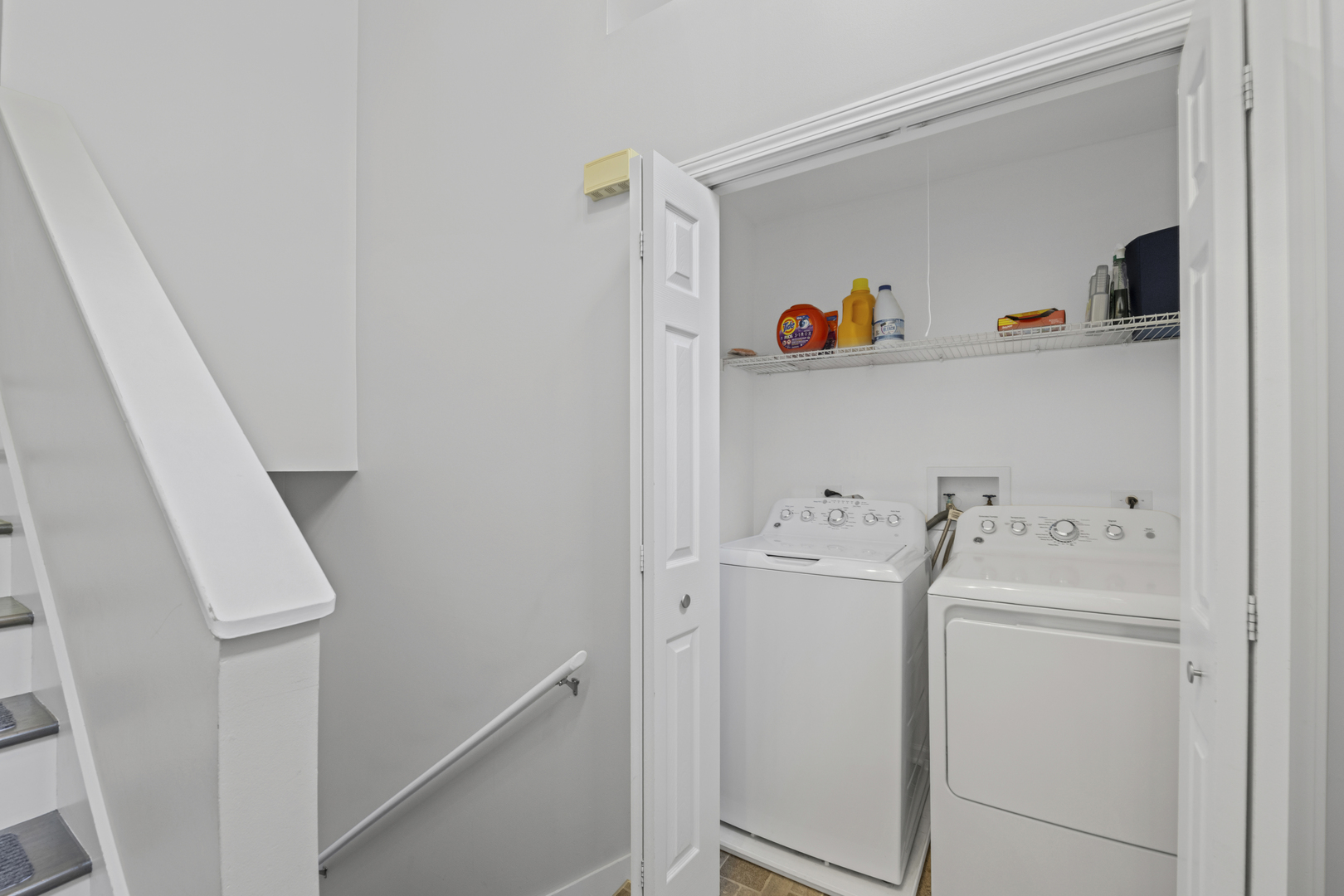 411 Park Avenue Cary, IL 60013 - Photo 5 of 25