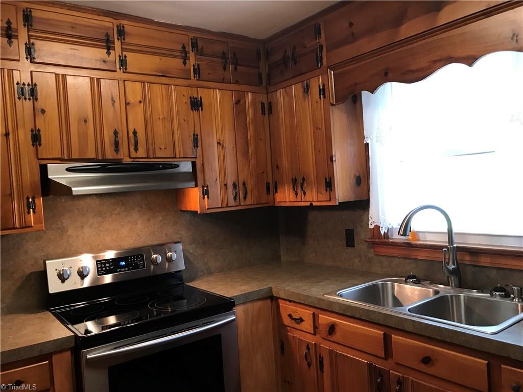 1415 Pepperidge Road Asheboro, NC 27205 - Photo 12 of 21 Gallery Image 12