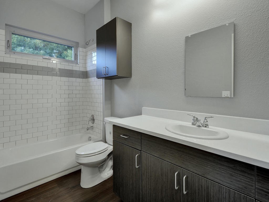 2822 Rio Grande Street, Unit 204 Austin, TX 78705 - Photo 14 of 27