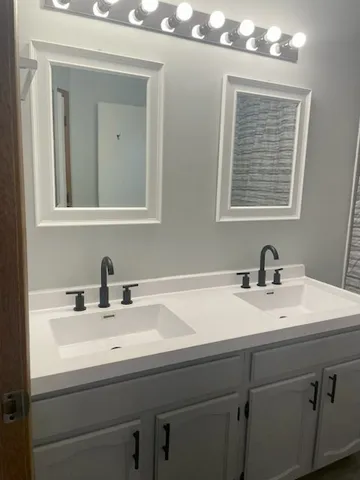 $2,500 | 1511 Crab Tree Drive, Westmont, IL 60559