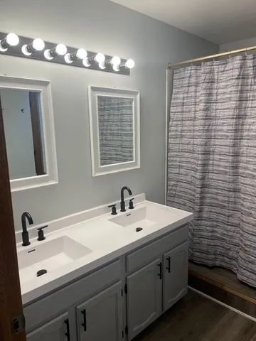 $2,500 | 1511 Crab Tree Drive, Westmont, IL 60559