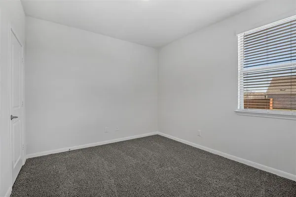 $2,200 | 3911 Nature Court, Denison, TX 75020
