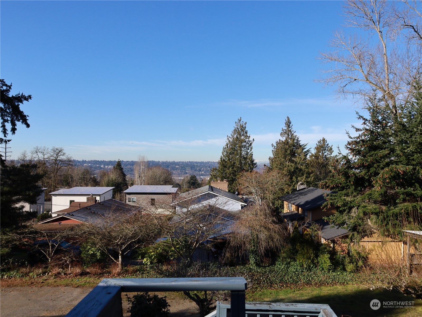 5150 South Creston Street Seattle, WA 98178 - Photo 27 of 27 a view of a city