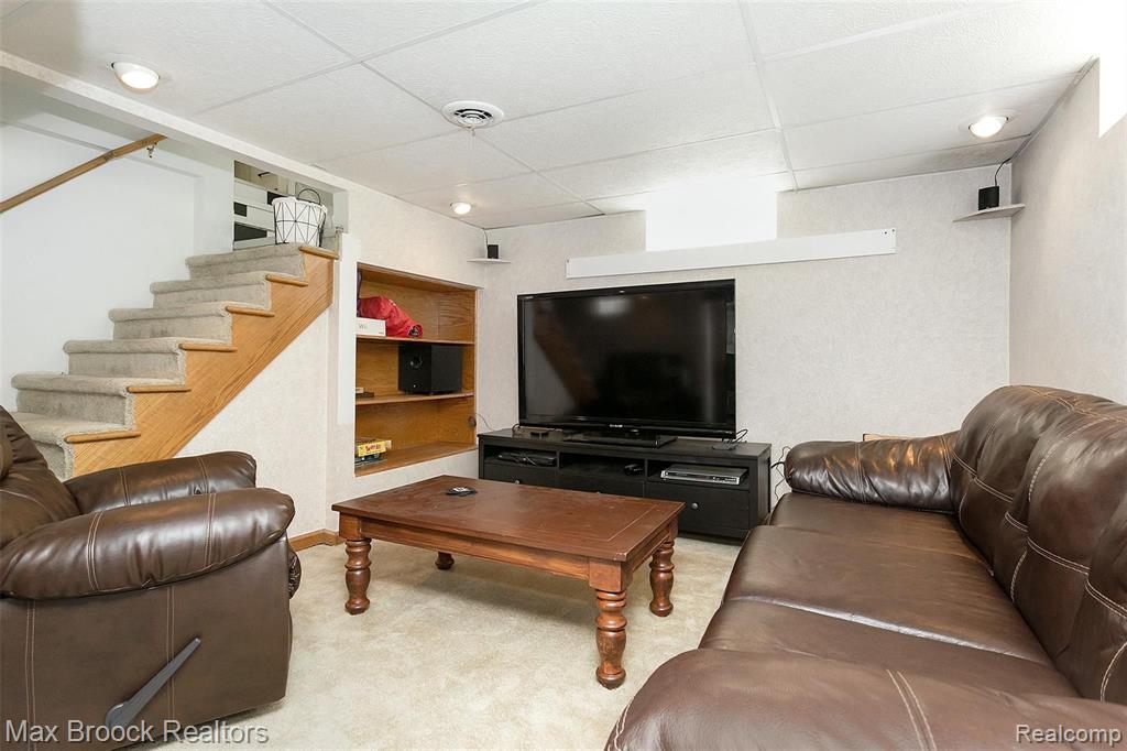 1185 Columbia Road Berkley, MI 48072 - Photo 21 of 30