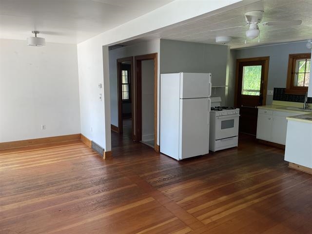W10728 Tipperary Road Poynette, WI 53955 - Photo 10 of 19
