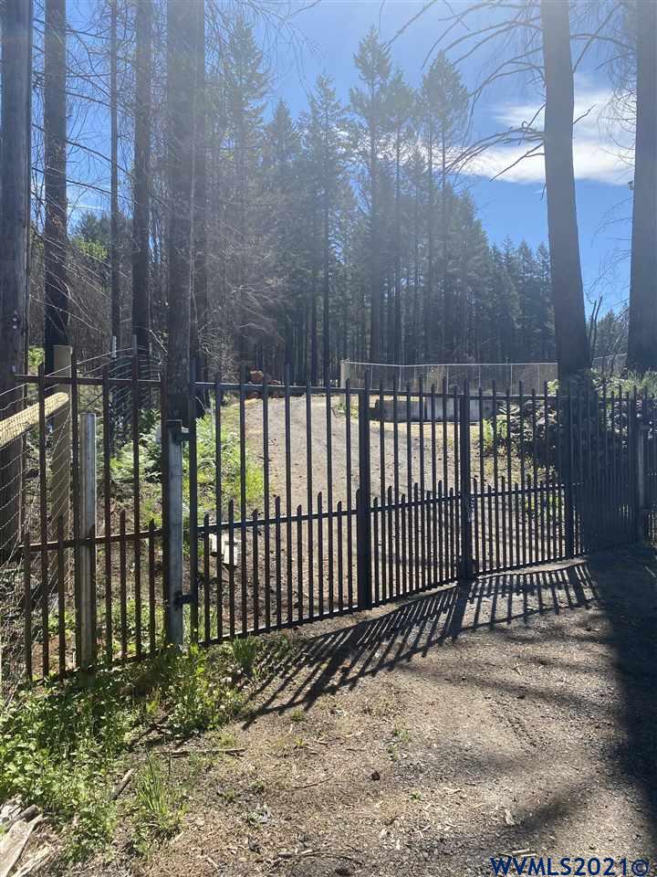 320 Detroit Road South Detroit, OR 97342 - Photo 6 of 6