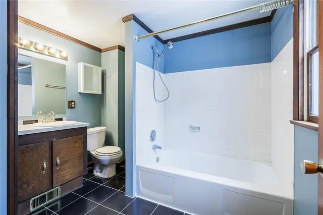 $99,000 | 51 St Johns Park, Rochester, NY 14612