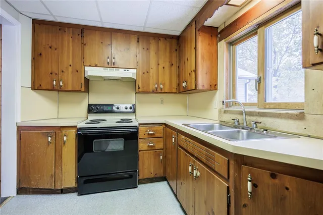 $99,000 | 51 St Johns Park, Rochester, NY 14612